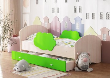 Детская кровать с бортиками Тучка с ящиком, корпус Дуб млечный, фасад Лайм в Ишиме