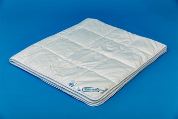 Одеяло лёгкое полутороспальное Белый лебедь в Тобольске