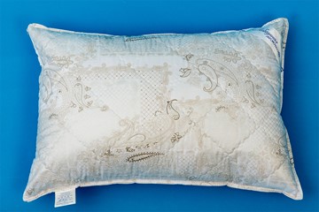 Подушка 50х70 Лебединая нежность в Тюмени