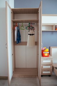 Детский двухдверный шкаф Остин М02 в Тюмени - предосмотр 3