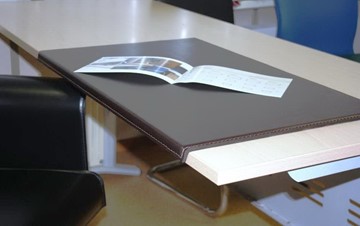 Офисный стол руководителя Reventon, зебрано песочный, правый (180х90х76) МЕ 130 в Ишиме - предосмотр 1