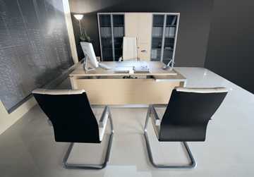 Офисный стол руководителя Reventon, зебрано песочный, правый (180х90х76) МЕ 130 в Тобольске - предосмотр 5